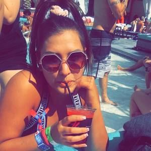 Meet your Posher, Shayna